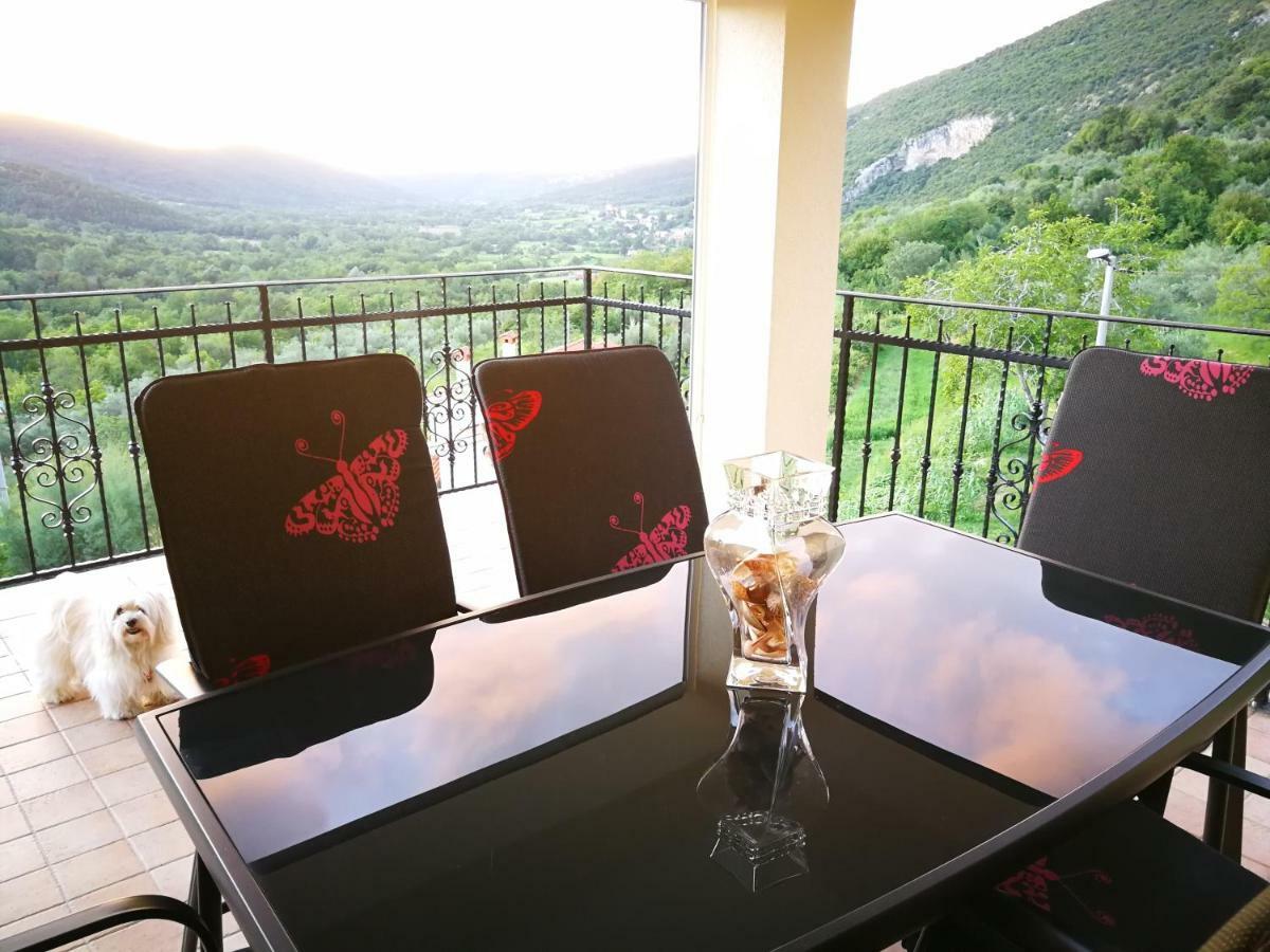 Apartma Ceh Gabrovica pri Črnem Kalu Kültér fotó